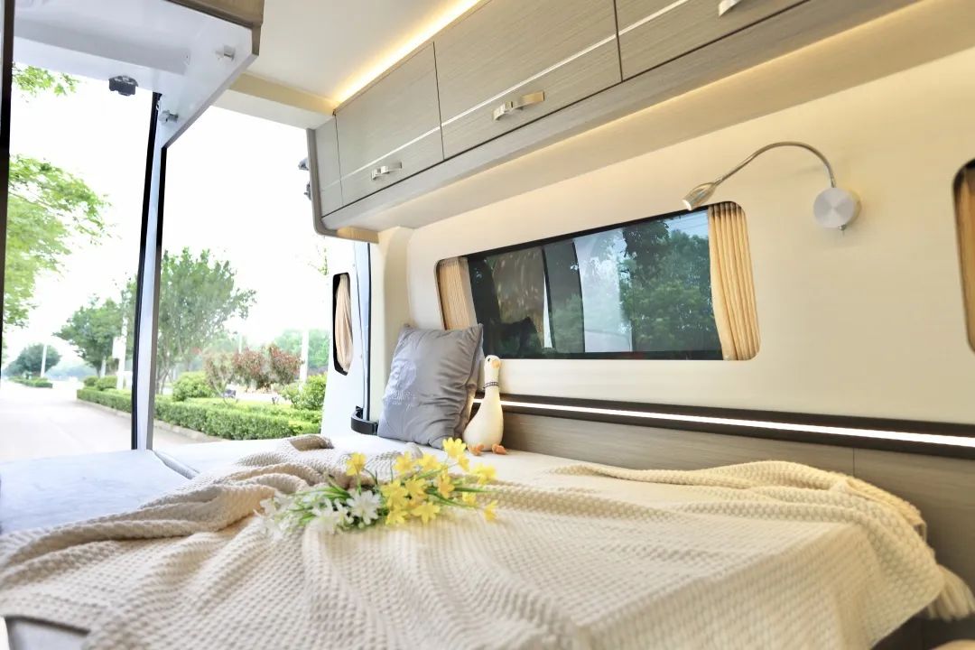 用福特T6底盤打造的小房車長什么樣？動力強、配置高，主打一個性價比-22.jpg